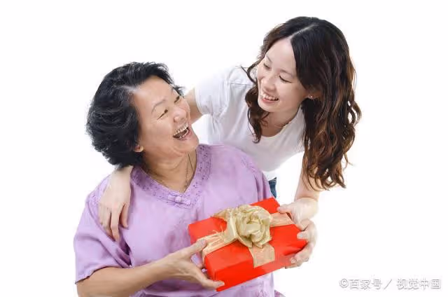 「你媳婦和我賭氣回娘家十天了 把她接回來」「媽 我們離婚了」