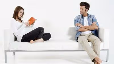 「老婆,不是過得好好的嗎,為啥要離婚?」「我的心早死了 」