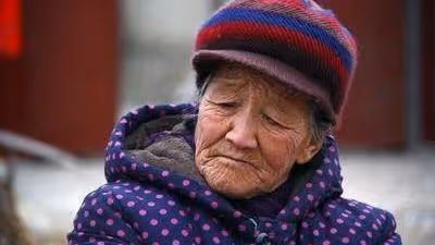 「兒媳 這次拆遷一百萬全給你小叔子買房了」「行 養老不要找我」