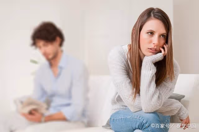 「女婿 你嫌棄我女兒是農村的 你搬走吧」「岳母 房子是我家的」