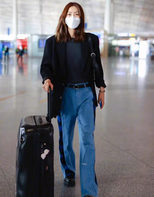 40歲女人簡約時髦且有質感的秋冬穿搭，學學這四個女星吧