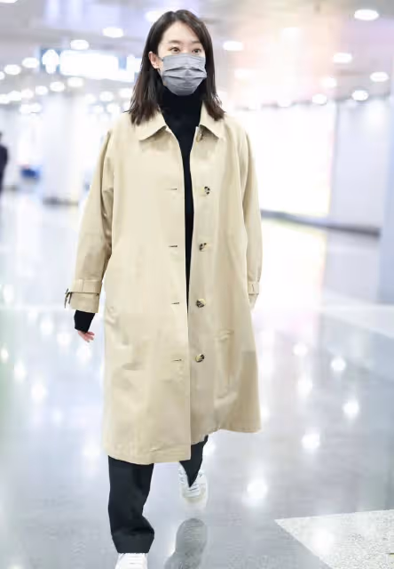40歲女人簡約時髦且有質感的秋冬穿搭，學學這四個女星吧