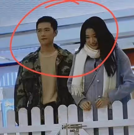 網曝楊洋王楚然同游馬爾地夫，疑似海邊激吻，女方粉絲澄清又秒刪