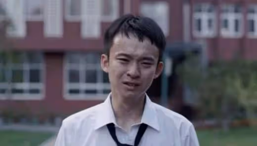 靠媽上位董子健，公開回應與邱天戀情，難道孫怡是被逼離婚？