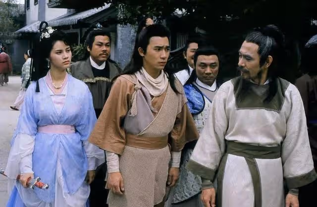 一代艷星淪為服務員：「一脫成名」的她，有多悽慘？