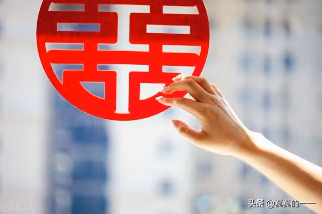 積蓄都給了兒子,去養老卻被罵吃白食,幸虧我留了一手