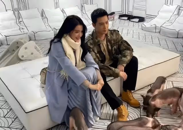 細節越扒越多!楊洋王楚然被曝海邊熱吻,見到中國遊客立刻逃跑