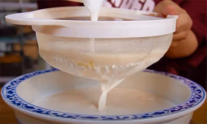做米皮時，這樣做成功率最高，多加3樣東西，米皮亮白不開裂