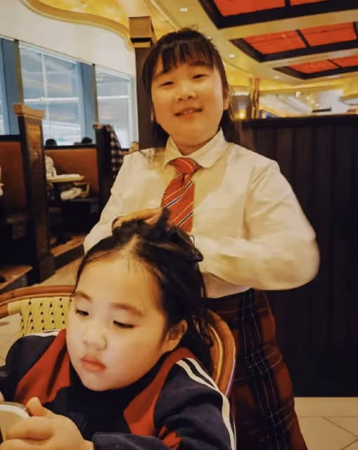 喬杉妻子曬全家福為長女慶生,9歲垛垛像爸爸,繼承喬杉小眼睛