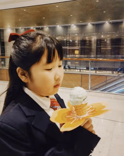 喬杉妻子曬全家福為長女慶生,9歲垛垛像爸爸,繼承喬杉小眼睛