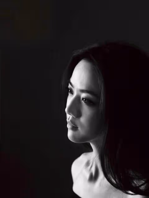 湯唯：新時代的成功女性，在低谷中捲土重來，在頂峰時隱居田園