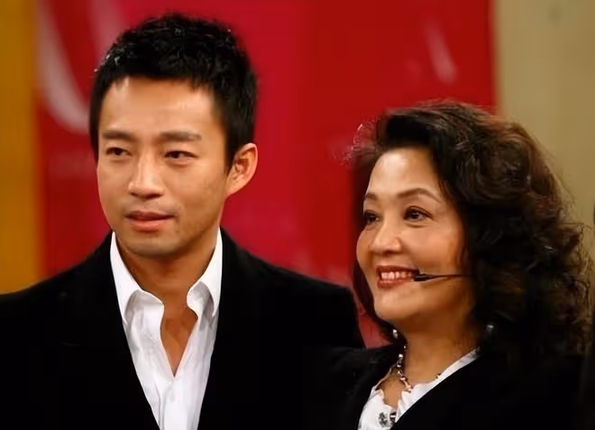 孟賀喊話汪小菲：請你查清真相，要不然你和張穎穎的事我會繼續爆
