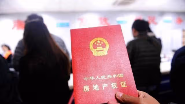 屠戶撿到一個女人 一年後被人領走 村人笑他傻 他卻說她會回來