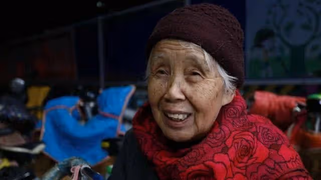 你懷孕不賺錢還天天喝牛奶吃水果 是想累死我兒子嗎
