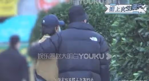 劉些寧何與戀情疑曝光,男方情史被扒後,網友為女方擔憂