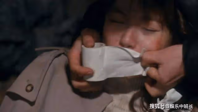 《他是誰》聶小雨被誰綁架了？衣衫的完整，暴露了兇手的身份
