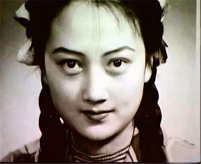 同樣演「脈脈含情」,把王曉棠、王丹鳳和楊麗坤放一起看,差別在哪兒?