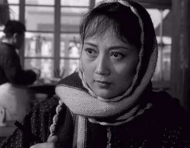 同樣演「脈脈含情」,把王曉棠、王丹鳳和楊麗坤放一起看,差別在哪兒?