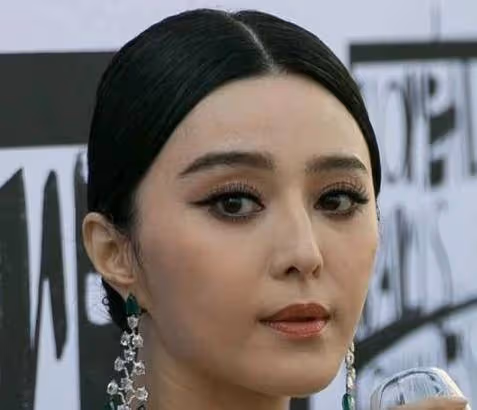原來外網鏡頭才是「照妖鏡」:楊冪劉亦菲都翻車,最讓人意外的還是楊穎