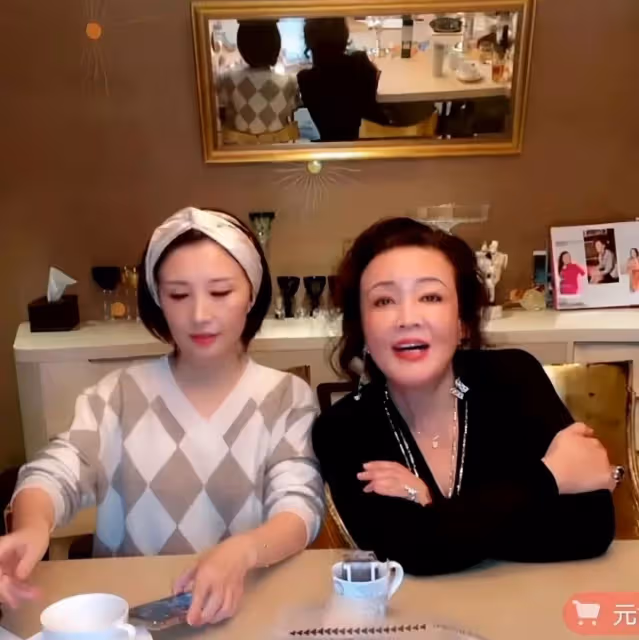 張蘭欠薪90萬遭前員工威脅，汪小菲剛敗訴大S，母子近況堪憂？