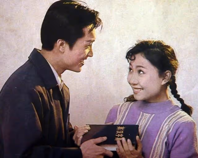 徐松子:嫁初戀古榕,與丈夫分居15年不離婚,如今她還好嗎?