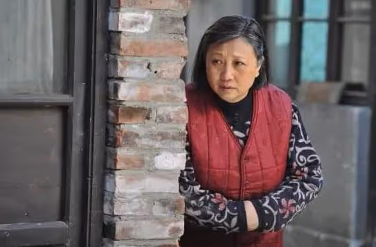 徐松子:嫁初戀古榕,與丈夫分居15年不離婚,如今她還好嗎?