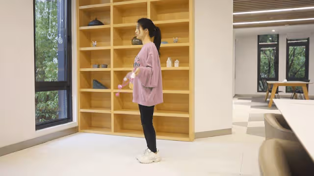 趙露思首次嘗試「毒液襪」,鏡頭掃到雙腿後,終於相信她只有80