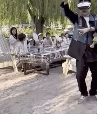 杜江霍思燕一家三口現身,疑似嗯哼親妹妹再出鏡,露正臉超像嗯哼
