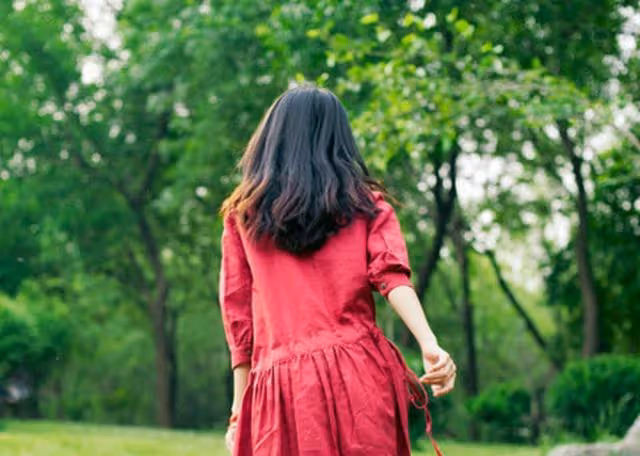 我和老公自建4層樓,婆婆給我們30萬要買一層給她小兒子,我拒絕
