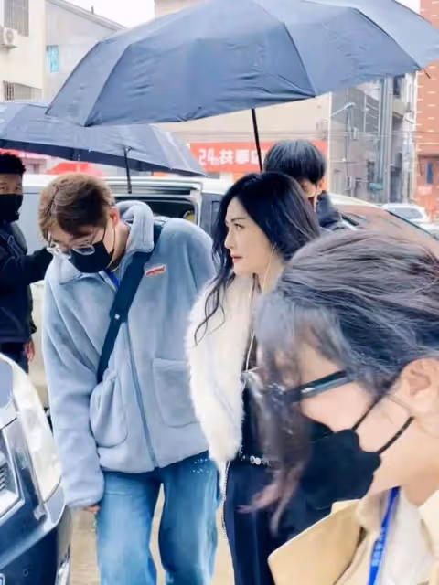 謝娜急復出?接連加盟《萌探》和《浪姐》,《快本》5人現狀如何