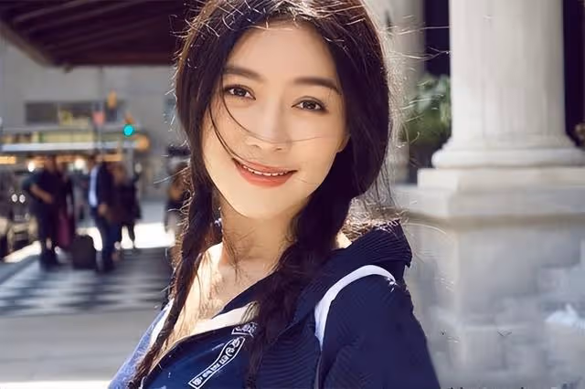 億萬富豪徐明:獄中病逝8年,明星妻子田海蓉和女兒如何了?