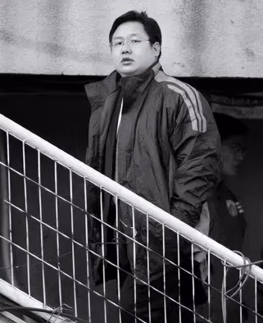 億萬富豪徐明:獄中病逝8年,明星妻子田海蓉和女兒如何了?