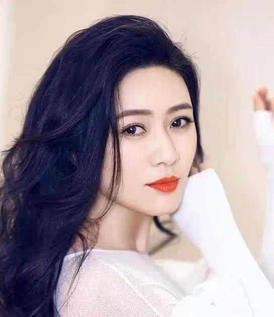 億萬富豪徐明:獄中病逝8年,明星妻子田海蓉和女兒如何了?