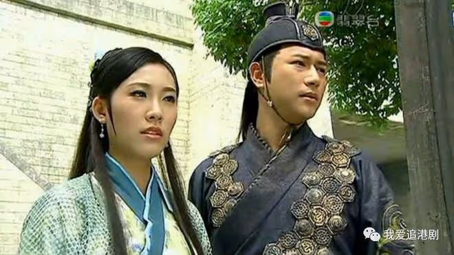 恭喜！TVB「百億豪門少奶」女星宣布再有喜！老公年長25歲！與同齡繼女相處融洽