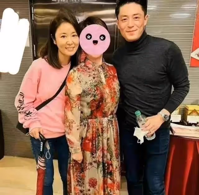 曝霍建華離婚凈身出戶,疑林心如插手事業,致失業3年,精神異常