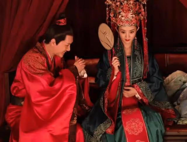 趙麗穎離婚後被追問，還愛馮紹峰嗎，她6字回答贏得網友紛紛點贊