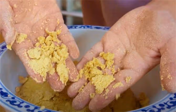 想吃年糕自己在家做，簡單家常，綿軟拉絲甜蜜蜜，寓意財富年年高