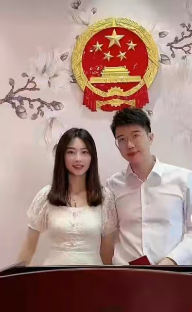 蘇寧與春曉同框，蘇寧明顯被比下去，車模一姐位置不保