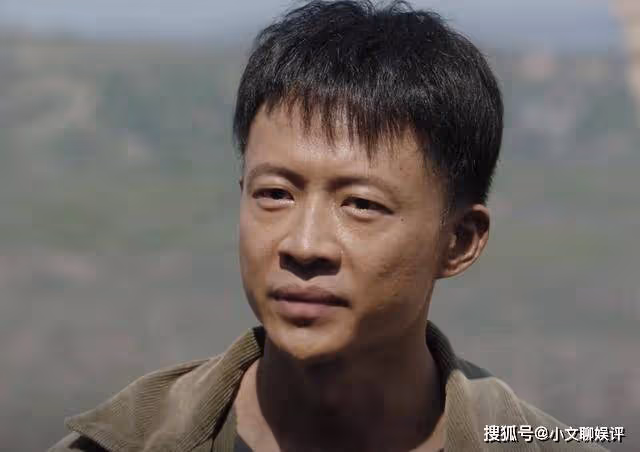 《人生之路》高加林黃亞萍一起，卻被劉巧珍當場抓包，馬栓挺身而出