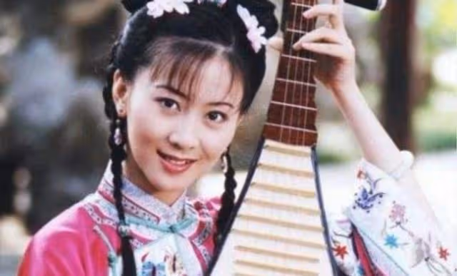 湯加麗：因「人體模特」和丈夫離婚，被父親冷戰，今46歲孤身一人