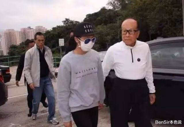 豪門繼承人的故事：藏起來養了20年，這姑娘一露面就繼承700億財產
