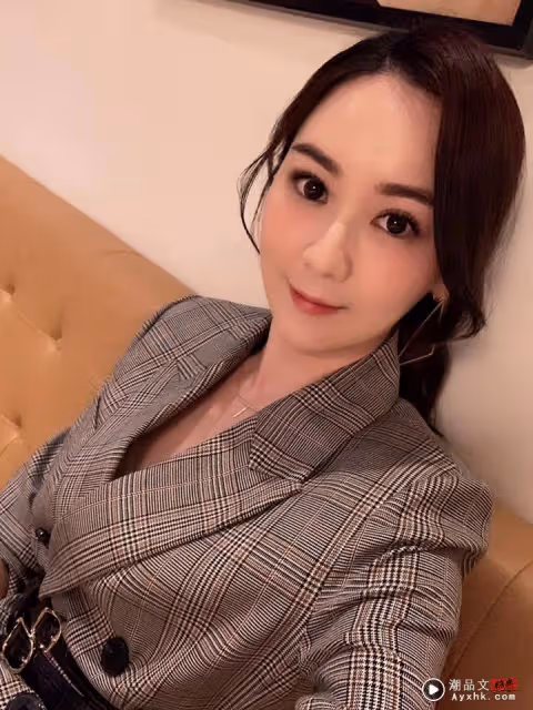 《戲說中國台灣》女星曬白皙裸背倒泄「葫蘆型」絕美曲線 網驚呼:轉過身來