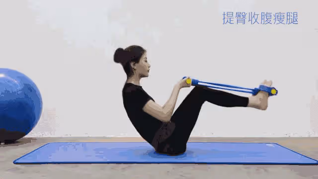 張予曦為新劇瘦成「紙片人」,穿弔帶無痕裙,暴露真實身材