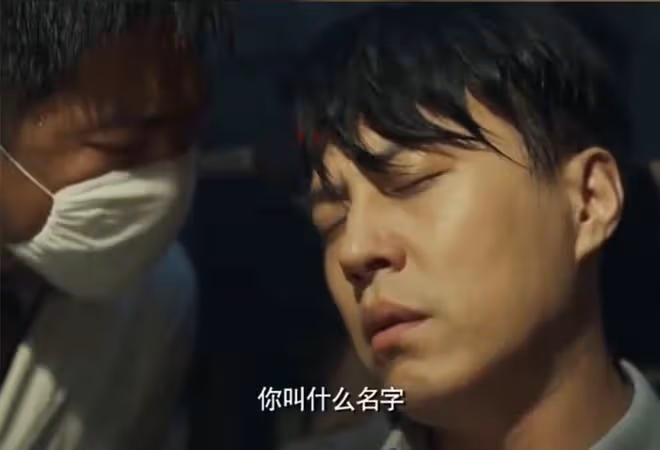 好傢夥！靳東《無間》電擊戲差評一片，觀眾吐槽的理由出奇一致