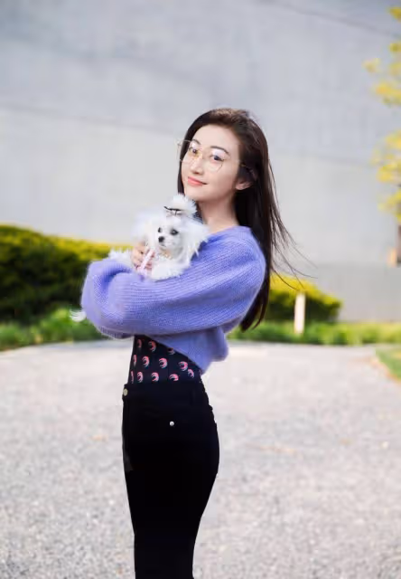 「蜜桃臀」過時了，景甜的「括號臀」才叫驚艷，網友：這也太美了