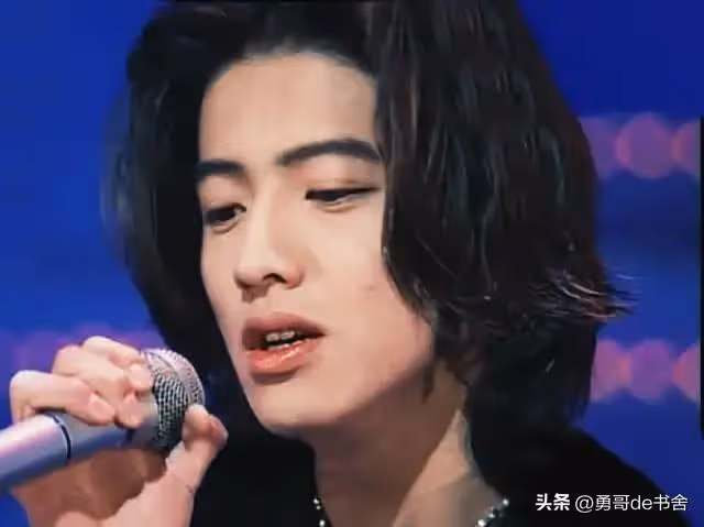 都塌成這樣了,怎麼還有人洗白他?