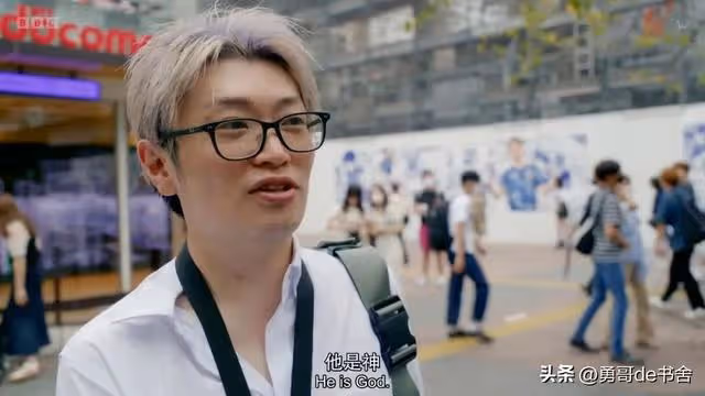 都塌成這樣了,怎麼還有人洗白他?