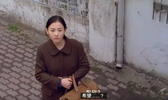 「艷照門」14年,張柏芝被罵撒謊精,三胎生父成謎,但我不想罵她