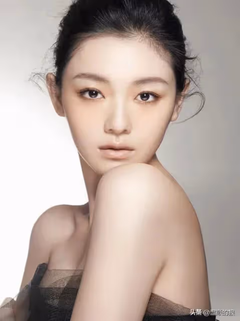 被捲走2.2億,癲癇病發作昏迷全身浮腫,曾傾國傾城,現淪落至此