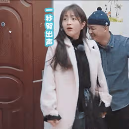包貝爾女兒8歲生日,包文婧曬孩子萌照,餃子大眼睛靈動顏值逆襲